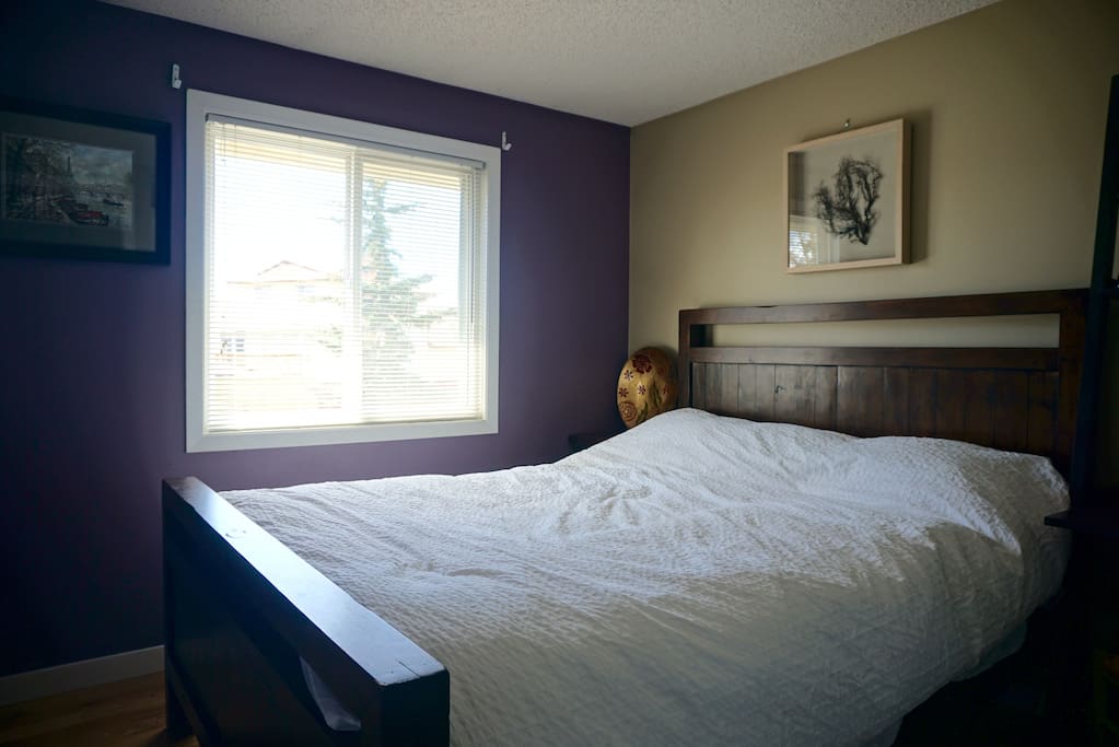 Comfy queen size bed