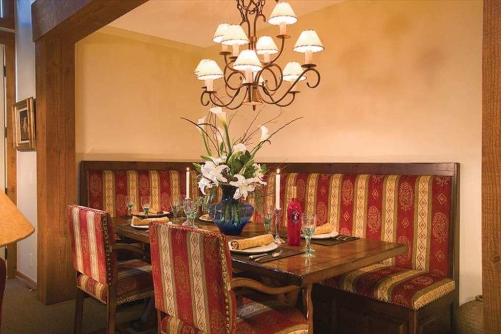 Dining seats 8