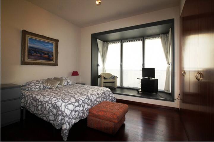 Figueres-Dali Double room, bathroom