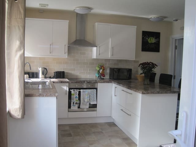 The Annexe, Geraldine Road.