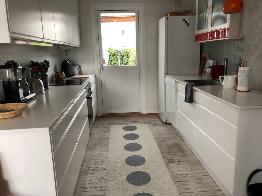 Kjøkken m/utgang terrasse
