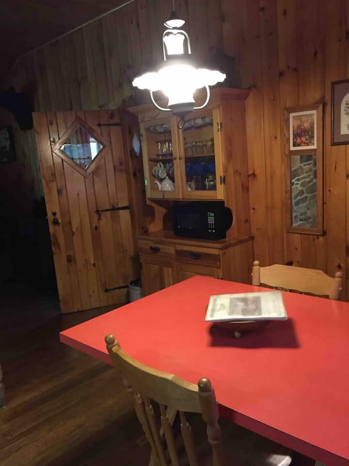 Turkey Hollow Lodge Cabins for Rent in Leeper, Pennsylvania, United