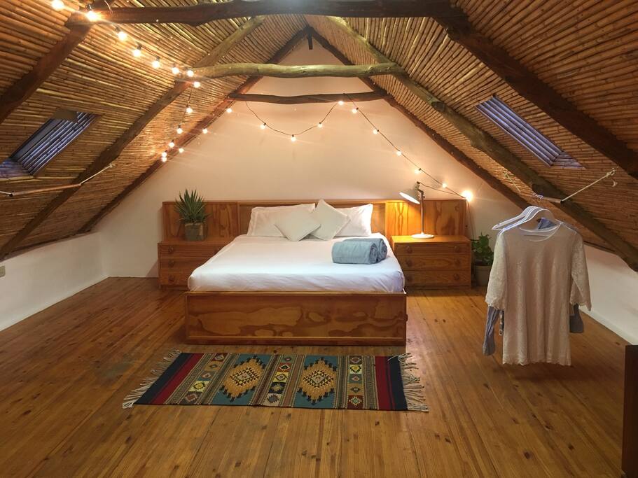 Cozy Wine Makers Cottage En Route To Cape Point 1 Bedroom 1