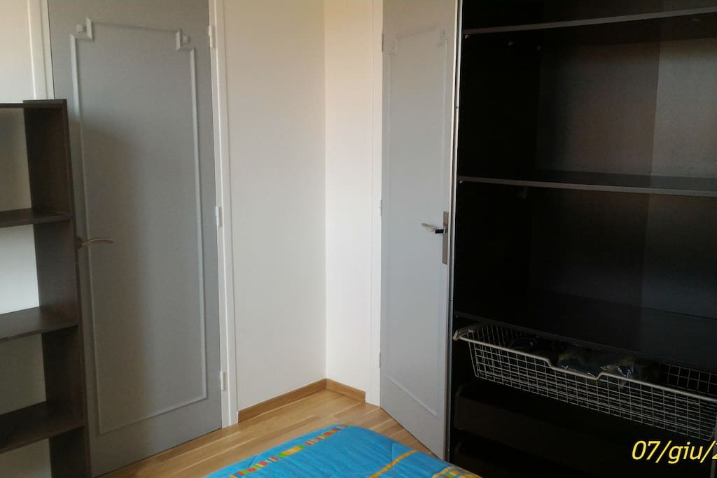 Grande armoire / espace de rangement