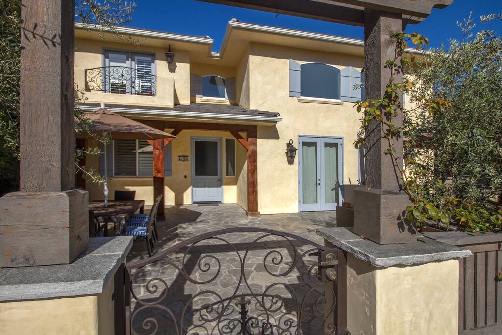Welcome to freshly remodeled Seaside Splendor in Solana Beach!
