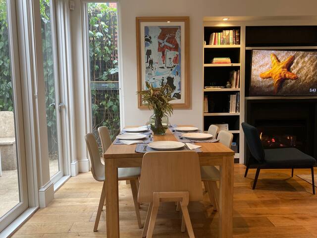 * Woodfull House* Prahran gallery image 3