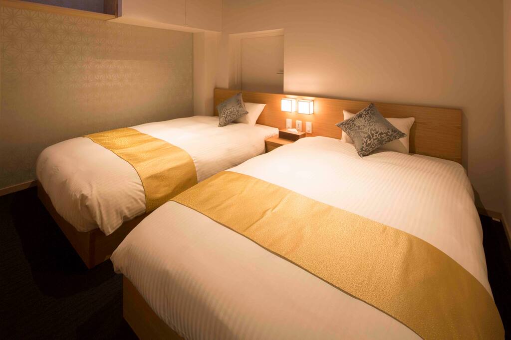 There are 2 semi double beds on the 1st floor.