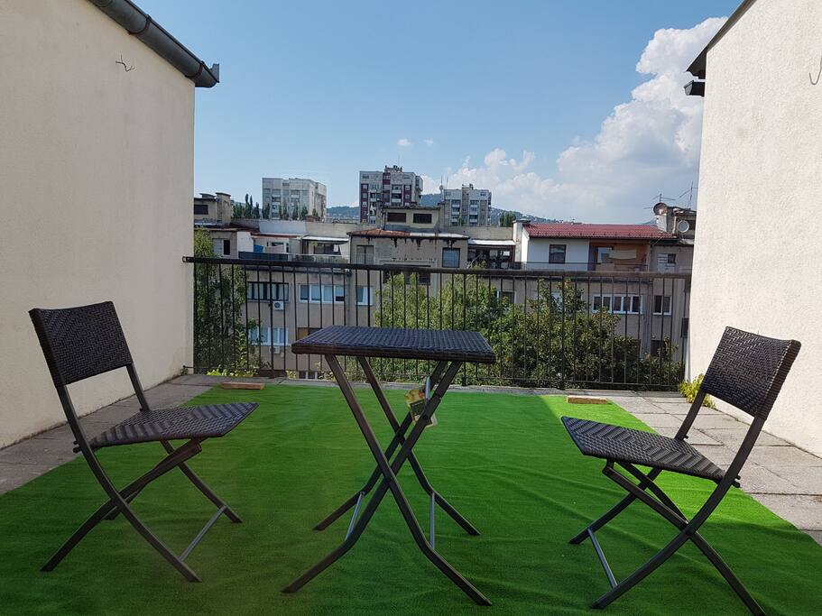 terrace with scent of neighborhood