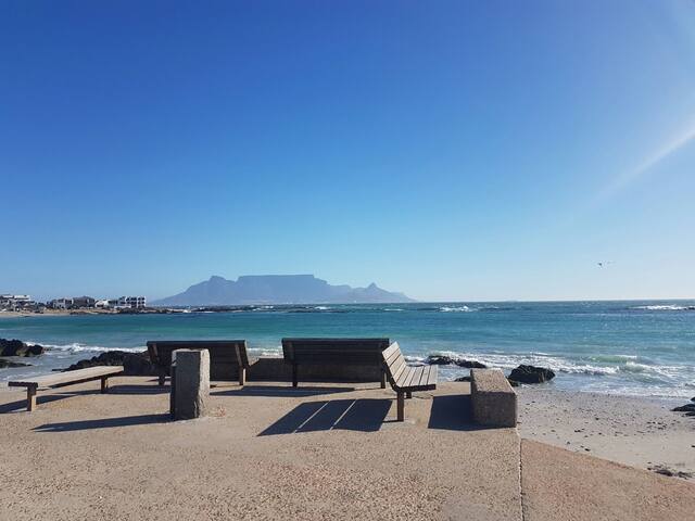 dolphin Ridge seaside holiday apartment