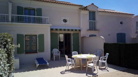 Weekly rentals house July-August 2024