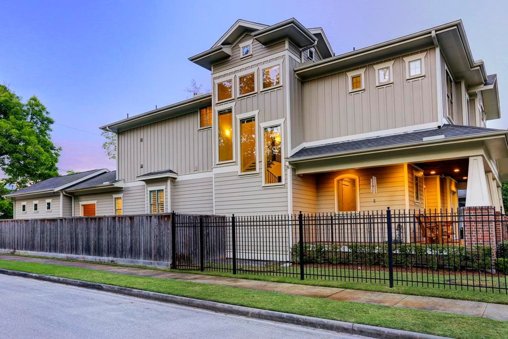 Exterior of our home, plenty of parking along the curb
