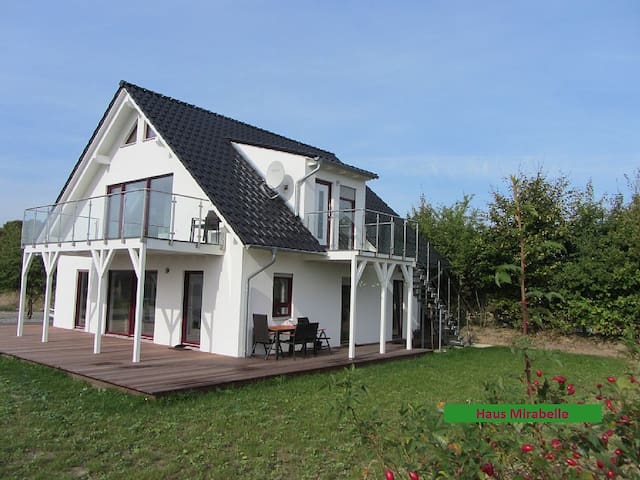 Haus Mirabelle - Wohnungen zur Miete in Hohwacht ...