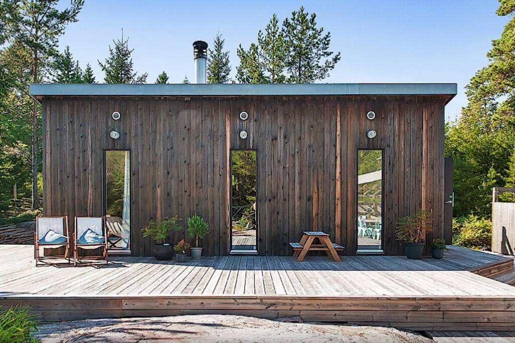 Guest house and bathroom