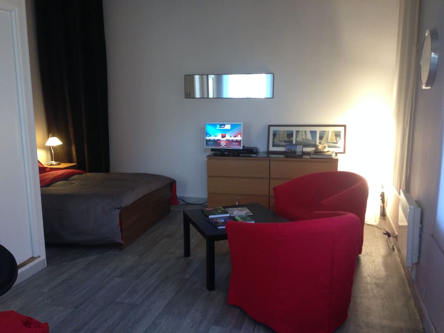 Grand et lumineux studio