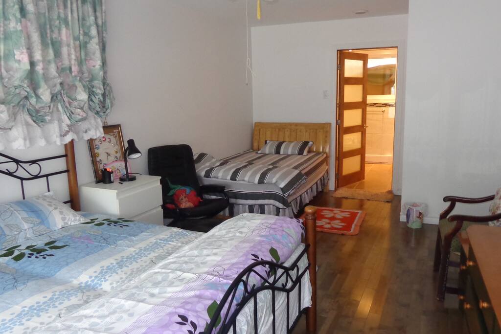Luxurious room with
private washroom