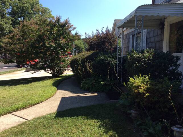 A place to stay recovering from major surgery. gallery image 2