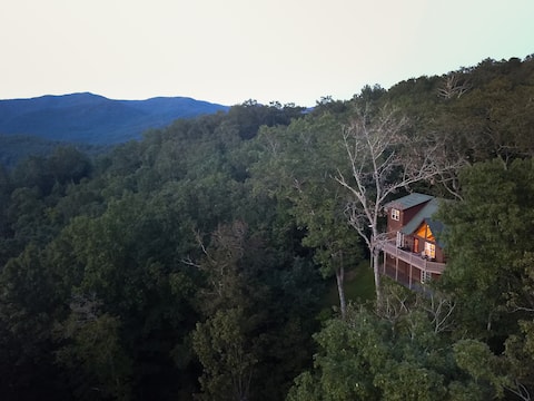 Eagle Mountain and Brasstown Bald Views!