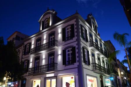 Edifício Charles 303