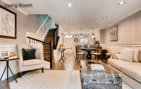 Top Airbnb: Custom designer townhome in the heart of Canton. in Canton