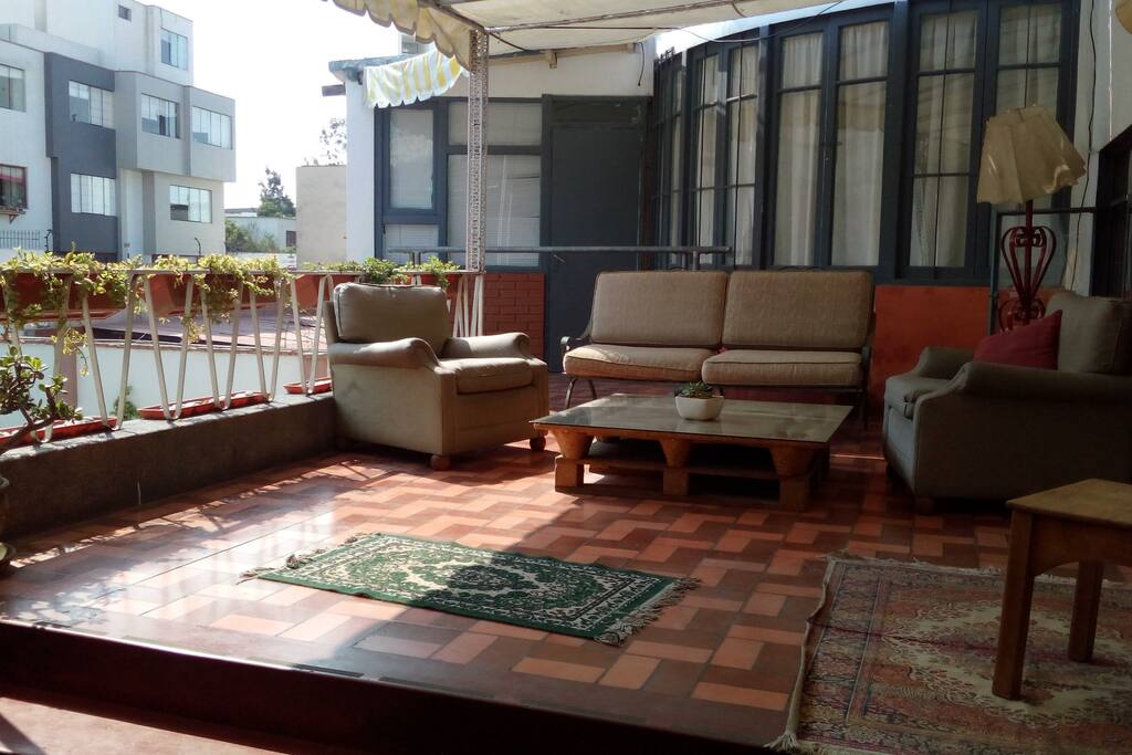 Terraza con TV cable