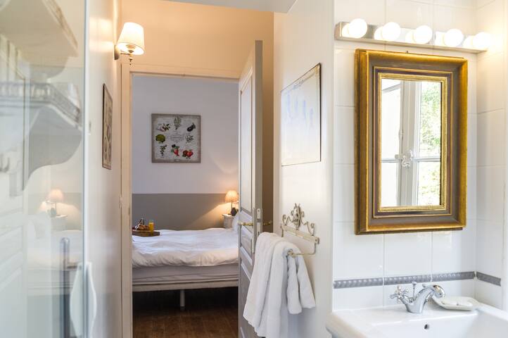 Bed And Breakfast La Chambre De Salome Collioure France