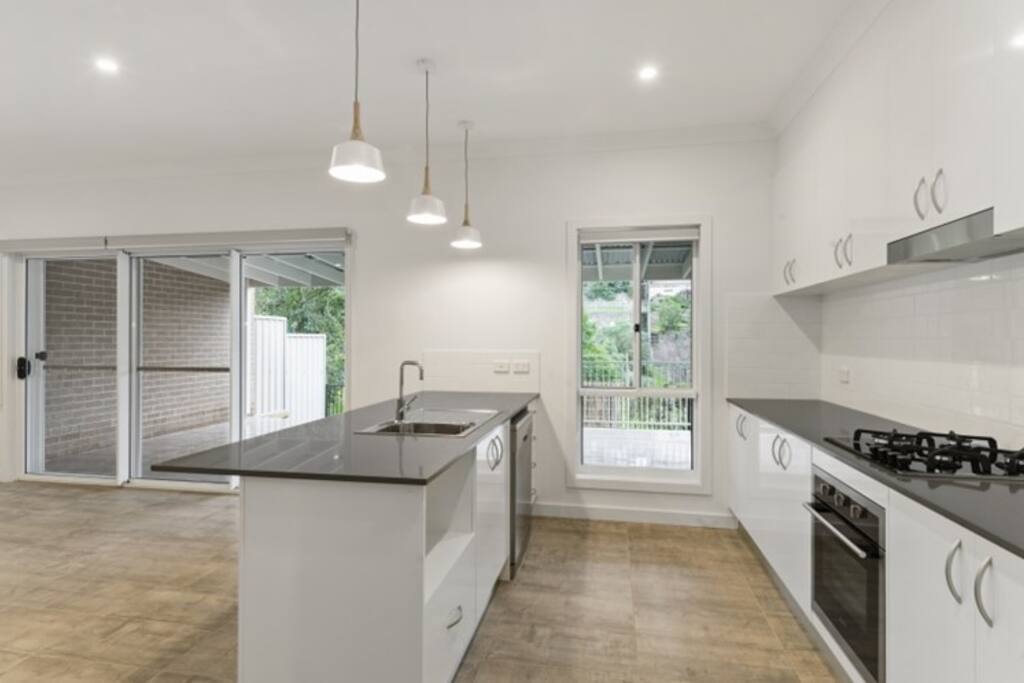 Actual Real estate Image - Kitchen
( Now fully furnished)