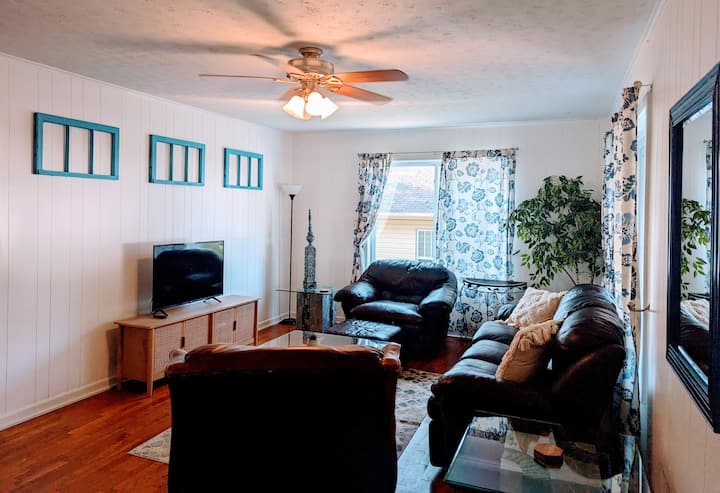 Downtown/horse Track 1.5mile,fenced Yard - Lake Hamilton, AR