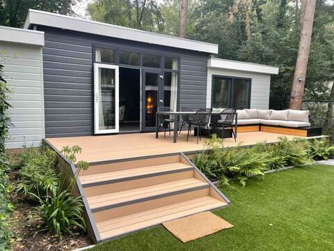 Tropical forest cottage 