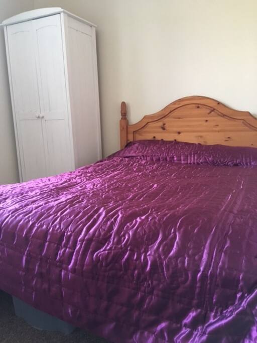 Double bedroom available