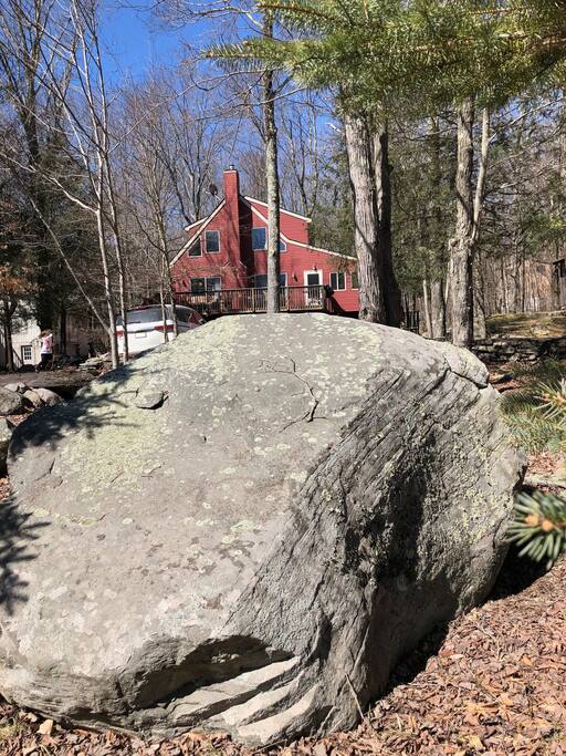 The house tucked away--Fire pit too!