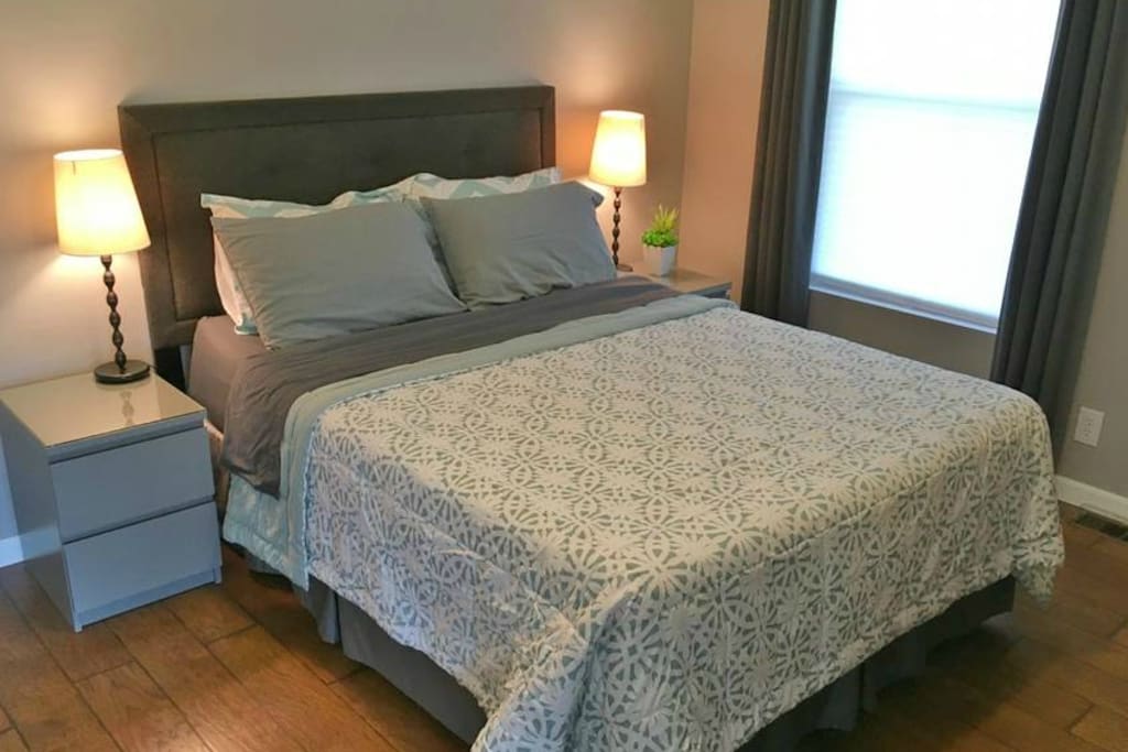Bedroom 1 - Queen memory foam mattress, 3 drawer dresser, and large closet.