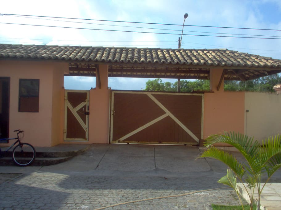 Guarita de Porteiro e Portas de Entrada
