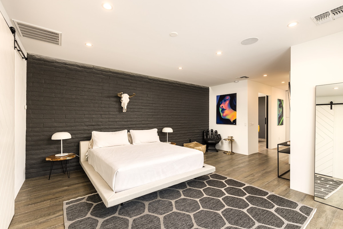 Pangunahing silid - tulugan na may king bed