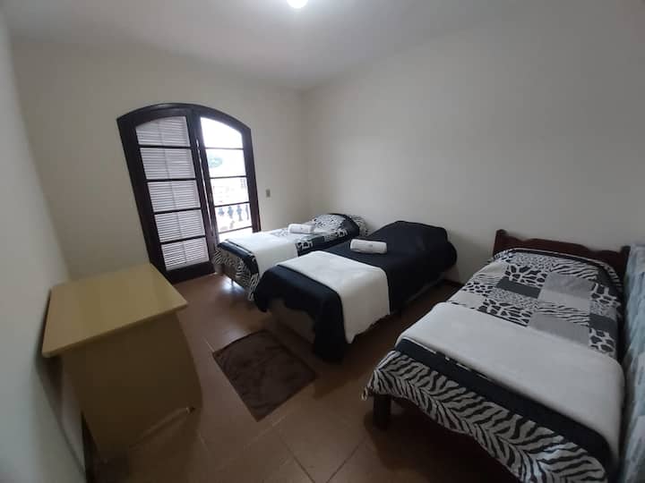 საძინებელი 4