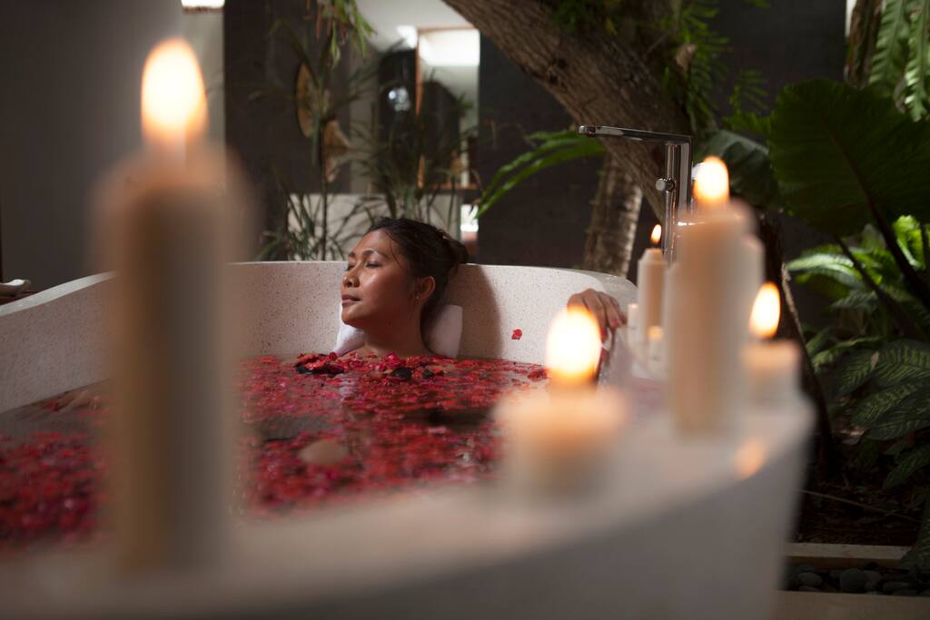 Bath Tub