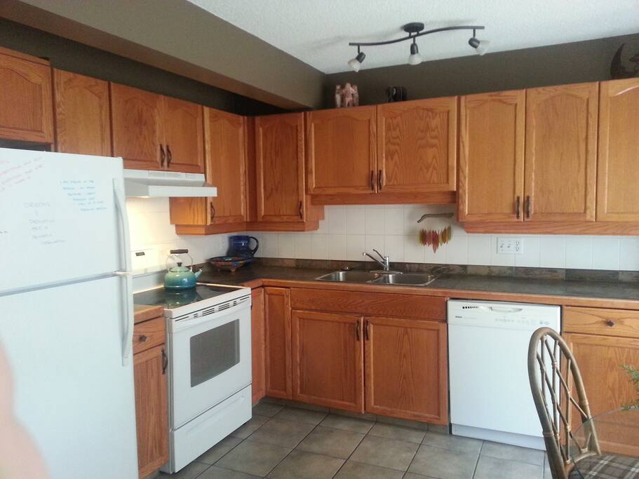 Our kitchen is your kitchen. Coffee, tea and spices are included in the price.