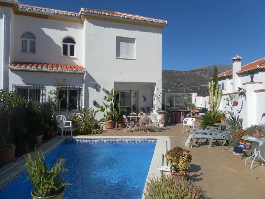Pool, terrace and outside kitchen area