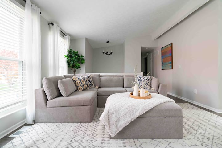 Game room~Minutes to the Zoo~Near Powell/Dublin gallery image 5