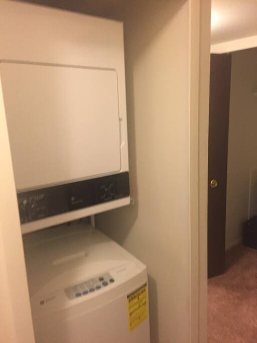Washer/Dryer.