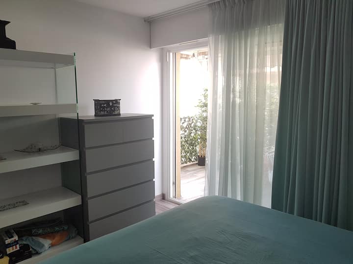 Dhomë Zen me Ballkon Privat - Chambre Zen avec Balcon Prive