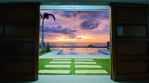 Zambales 6 BR for 24pax with pool and sea viewWIFI