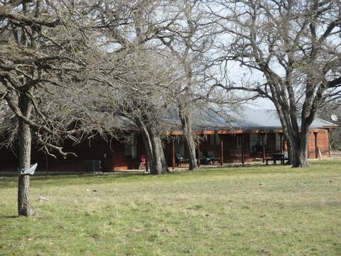 Hill Country Getaway