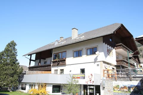Beliebte Airbnb-Anzeige: Apartment in Sankt Michael near Ski Slopes in Sankt Michael Im Lungau