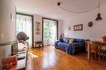 Principe Real-Sao Bento - Typical & Central 2 bed