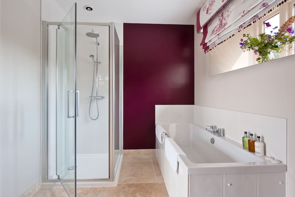 The Beech Suite - Bathroom