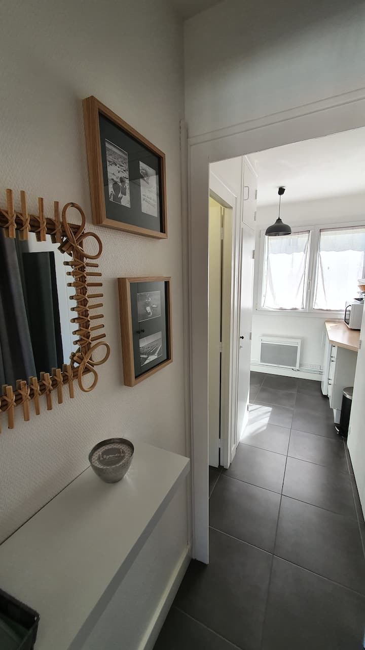 Studio Lumineux Avec Balcon, 50m De La Plage - 레 사블르돌론느