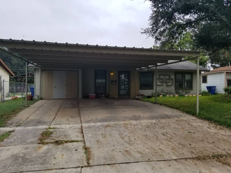 drive up to front door covered/secure parking