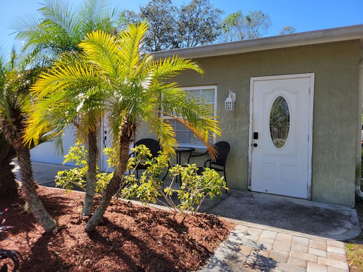 Pinecraft, Sarasota Springs Vacation Rentals & Homes Sarasota Springs