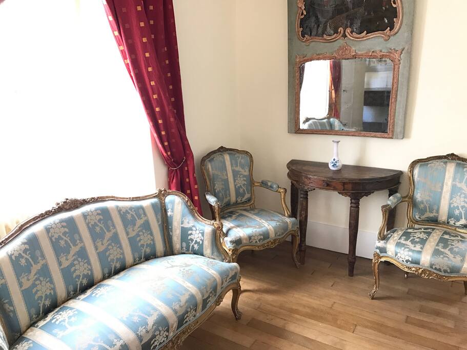 Le petit salon