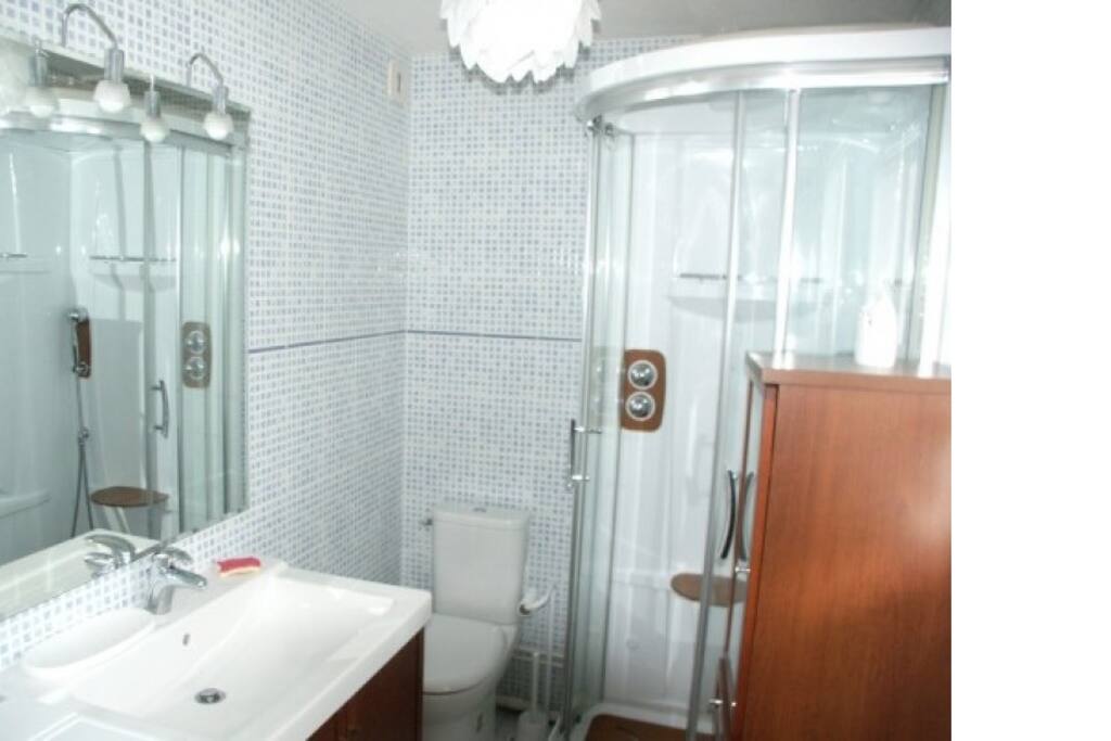 Salle de bain fonctionelle
